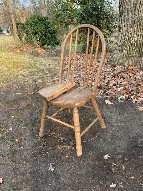 ABSGELLER Broken Chair